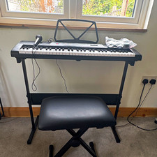 MU-STAR MU-ST61R 61-Key Electronic Keyboard Bundle Stand Bench Mic Black