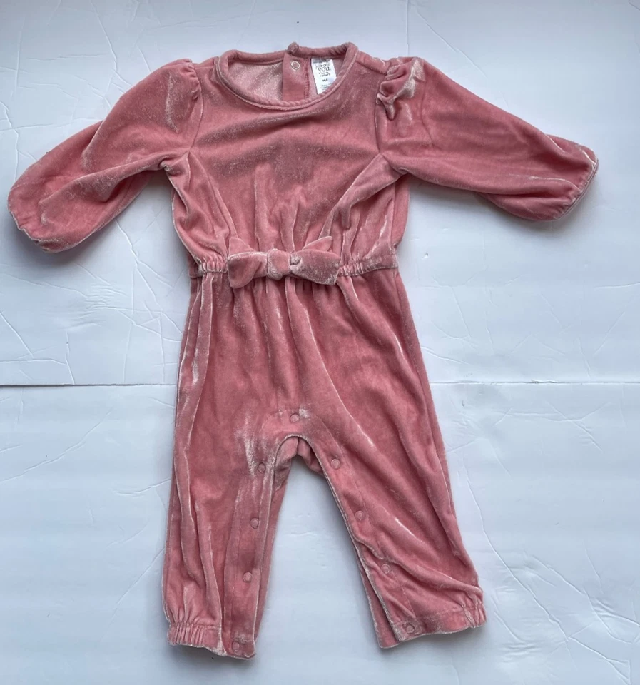 Conjunto de una pieza de terciopelo Carter's infantil talla 9 meses rosa Foto 2 de 4