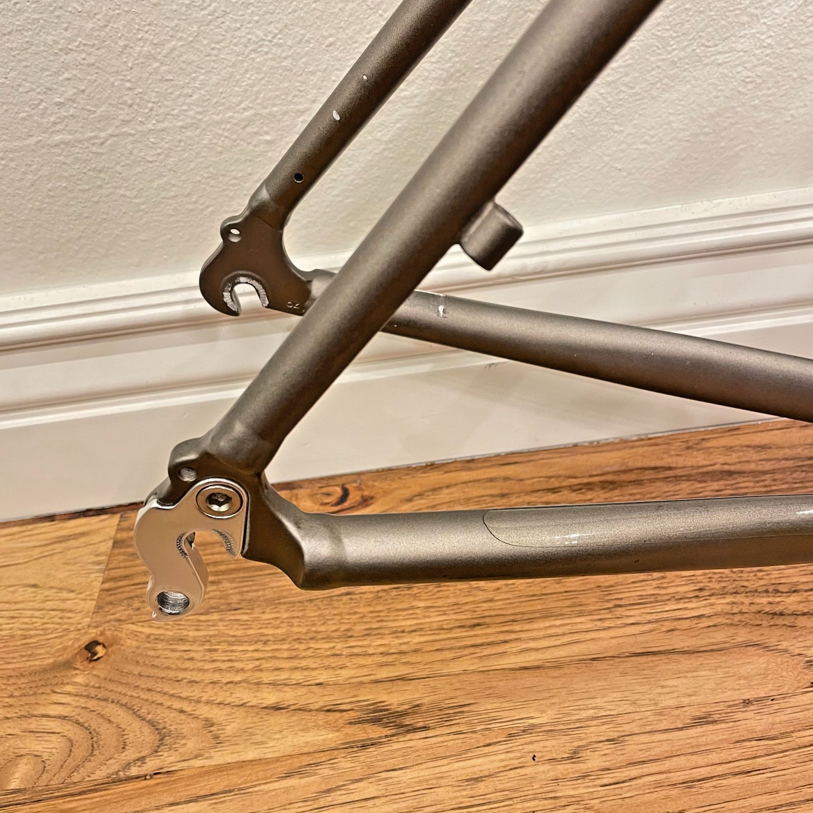 Motobecane Fantom CX Aluminum Carbon Road Bike Frame 52 cm Gray