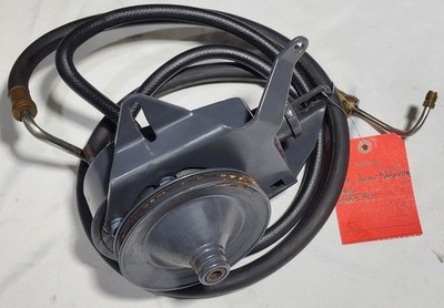 OMC Power Steering Pump 983791 w/ Bracket 