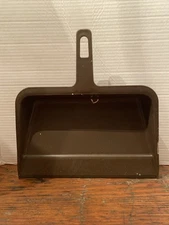 Rubbermaid Vintage Dust Pan #2006 Brown