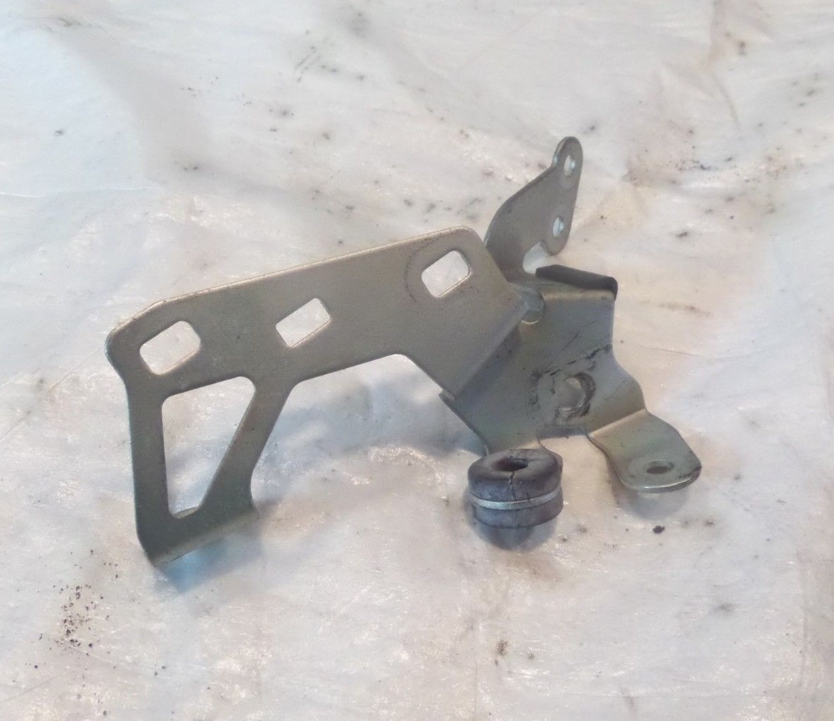【^ ^】 2012-2013 Honda NC700X Left Air Cleaner Housing Bracket Mount Stay