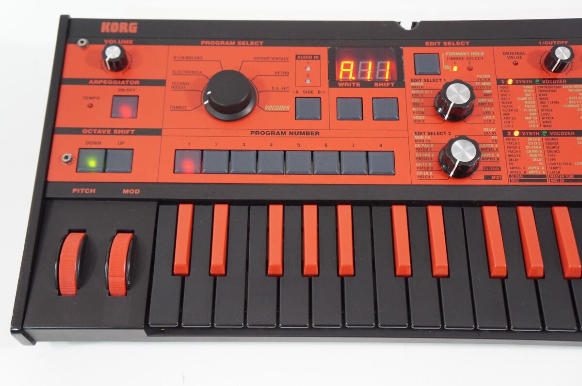 KORG microKORG BKRD Limited Black x Red Analog Modeling KORG microKORG BKRD Limited Black x Red Analog Modeling