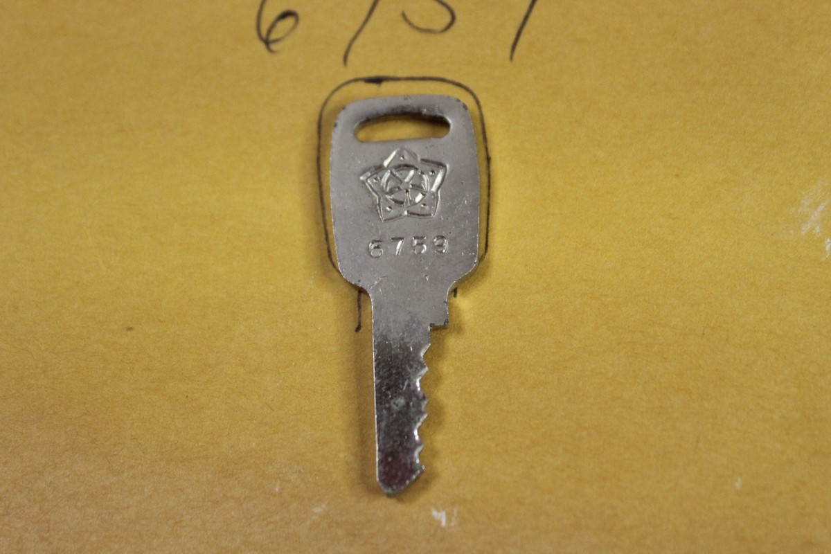 ビンテージ 電鍵 NOS Vintage Antique Honda OEM Factory Pre Cut Motorcycle Key #6759