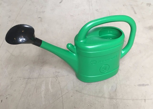 5et SET Gießkanne Gartengießkanne mit Brause Henkel 5L Neuheit