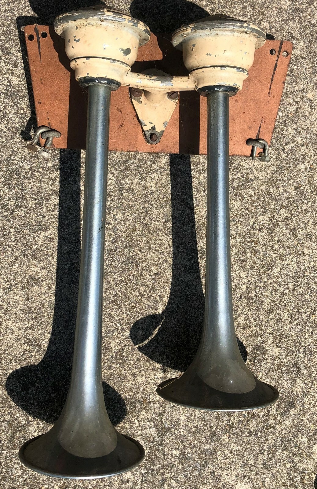 Grover Products Los Angeles Chrome 15'' Air Horn for Semi Truck Rat Rod