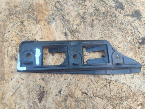 Volkswagen Golf V 2004 Vorne links Halterung Stoßstange Stoßfänger vorne