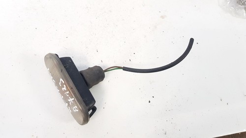 3b0949117c Seitenblinker (Kotflügelblinker) Vorne Linke  Volkswa DE1396967-75