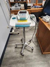 Verathon BVI 9400 Bladder Scanner w/Stand,  Probe,  Battery Charger with Spare