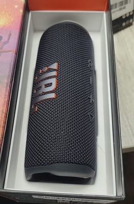 JBL Flip 6 Portable Waterproof Bluetooth Speaker - Black, Used