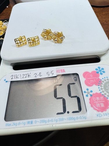 NEW 21K 875 Real Gold Flower Earring & 22K Rectangle Earring 5.5g Set of Two - Picture 19 of 24