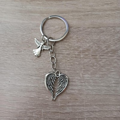 3/4'' Tall Angel With 1'' Tall Heart With Wings Collectible Keychain