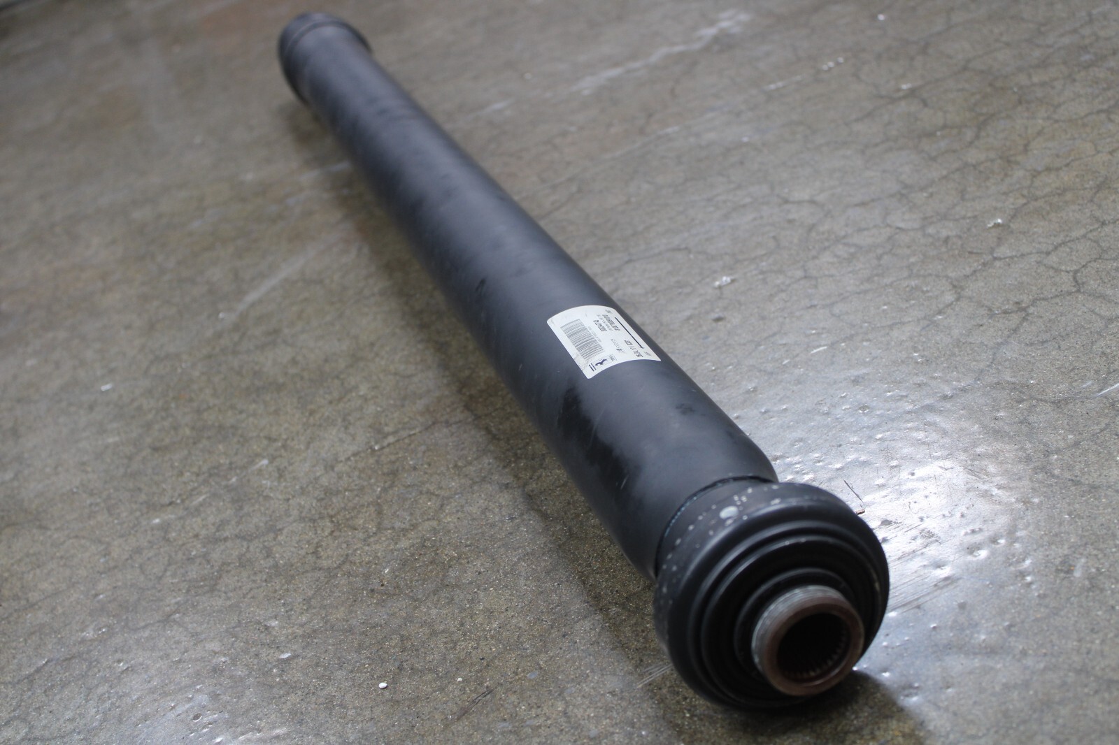 Ferrari GTC4 Lusso, Rear Drive Shaft, Used, P/N 324866