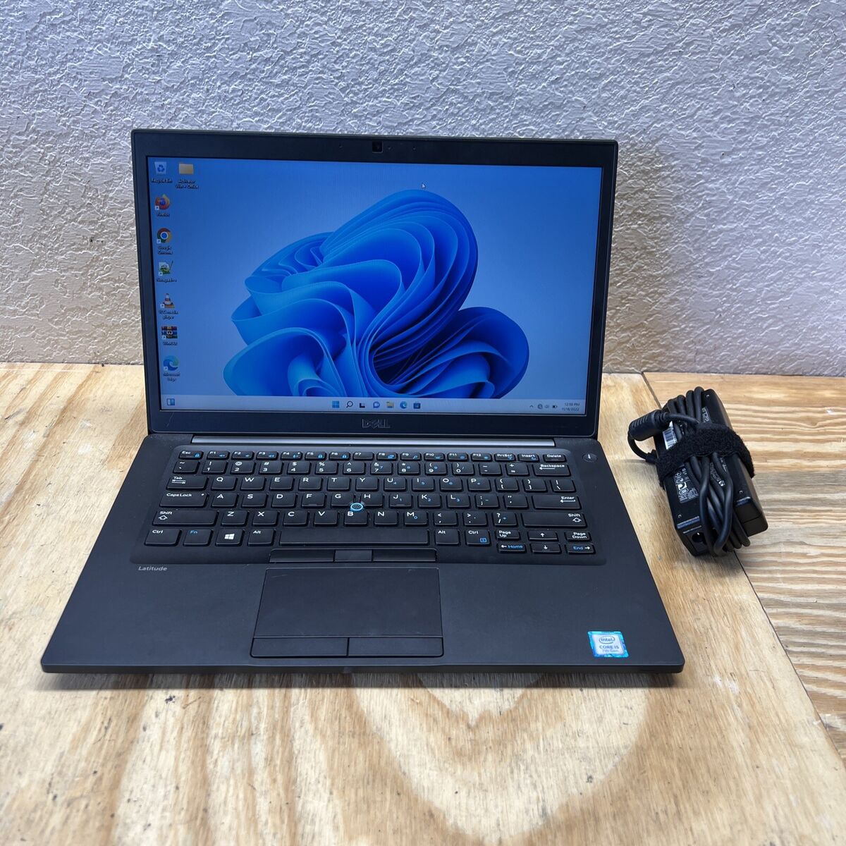 Dell Latitude 7480 i5-7200U 2.5GHz 8GB 256GB Windows 11 Dell Latitude 7480 i5-7200U 2.5GHz 8GB 256GB Windows 11