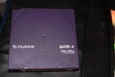 FujiFilm LTO2 LTO Ultrium 2 1/2" Data Cartridge 200/400GB with Barcode