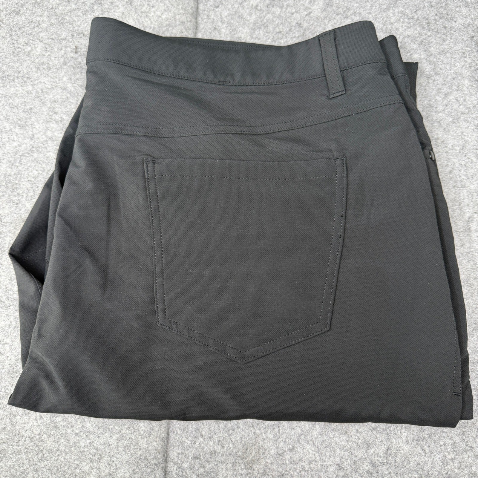 Kirkland Signature Mens 40x34 Black Stretch Chino Performance Pants