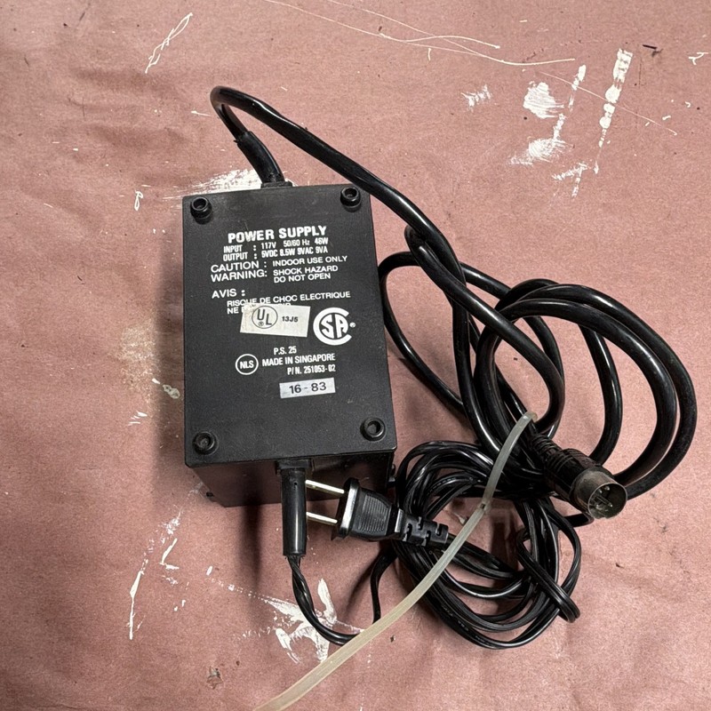 Power supply PA25  4 Pin Barrel Plug. 2 Prong