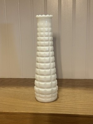 Vintage Milk Glass Bud Vase Corn Cob E.O. Brody Cleveland Ohio USA Pure White