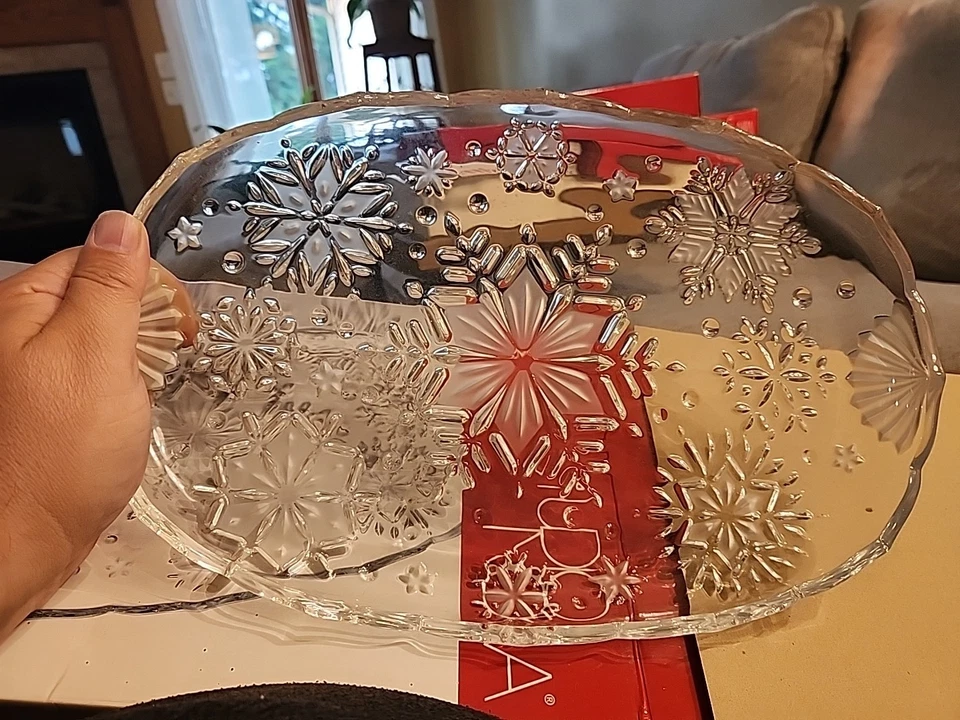 Plato Studio Nova Snowflake Frost 15 pulgadas Vacaciones de Navidad de colección Foto 3 de 4