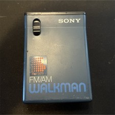 Sony FM/AM Walkman Pocket Radio Blue Headphone Jack Belt Clip