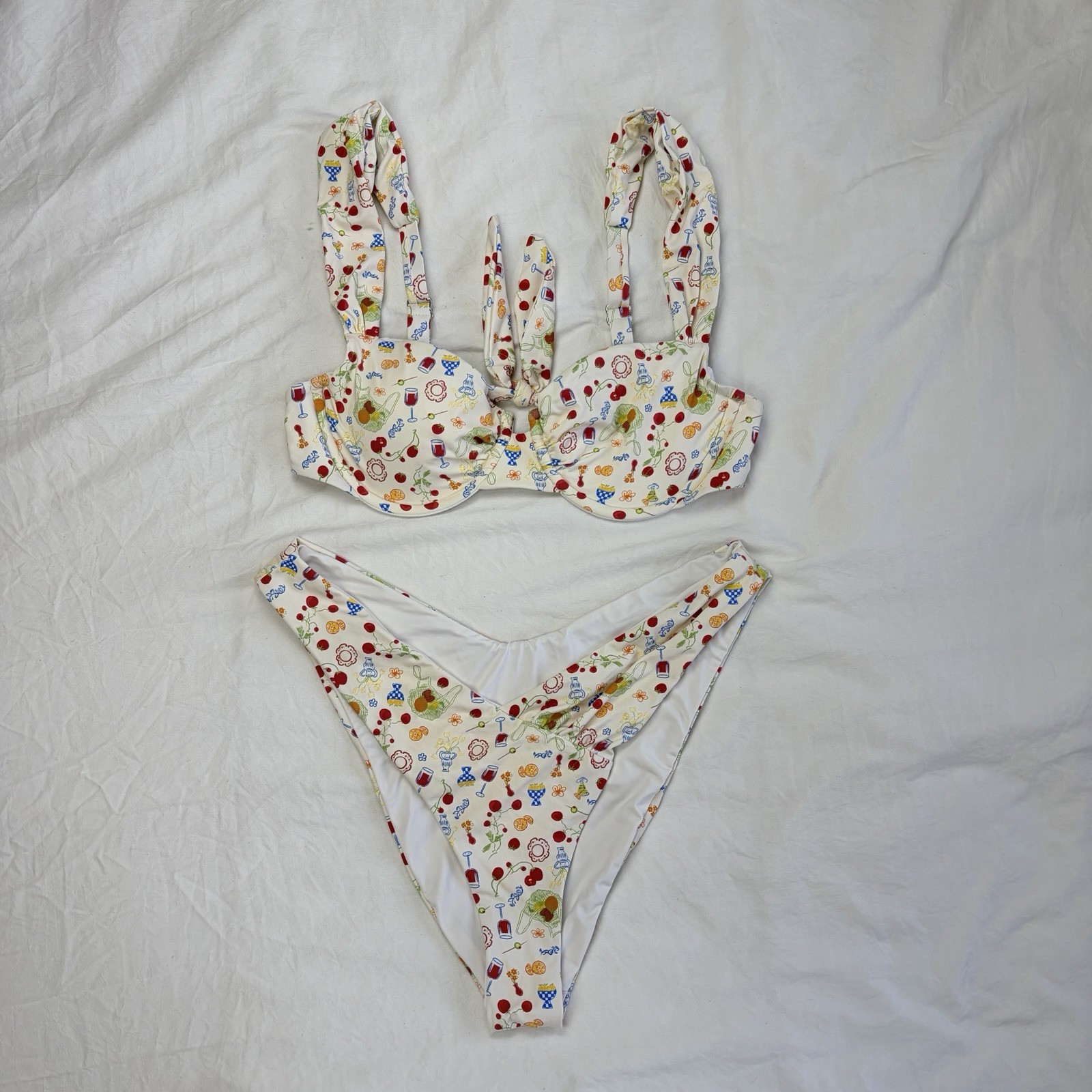 Dippin Daisys Summer Pattern White Multicolor Adj… - image 1