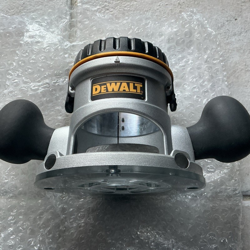 Dewalt DW6184 Fixed Router Base for DW616 and DW618 Routers