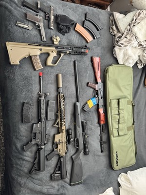 Selling my collection of Airsoft guns 