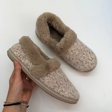 Skechers Cozy Campfire Lazy Sundaze Indoor  Outdoor Slippers 8.5