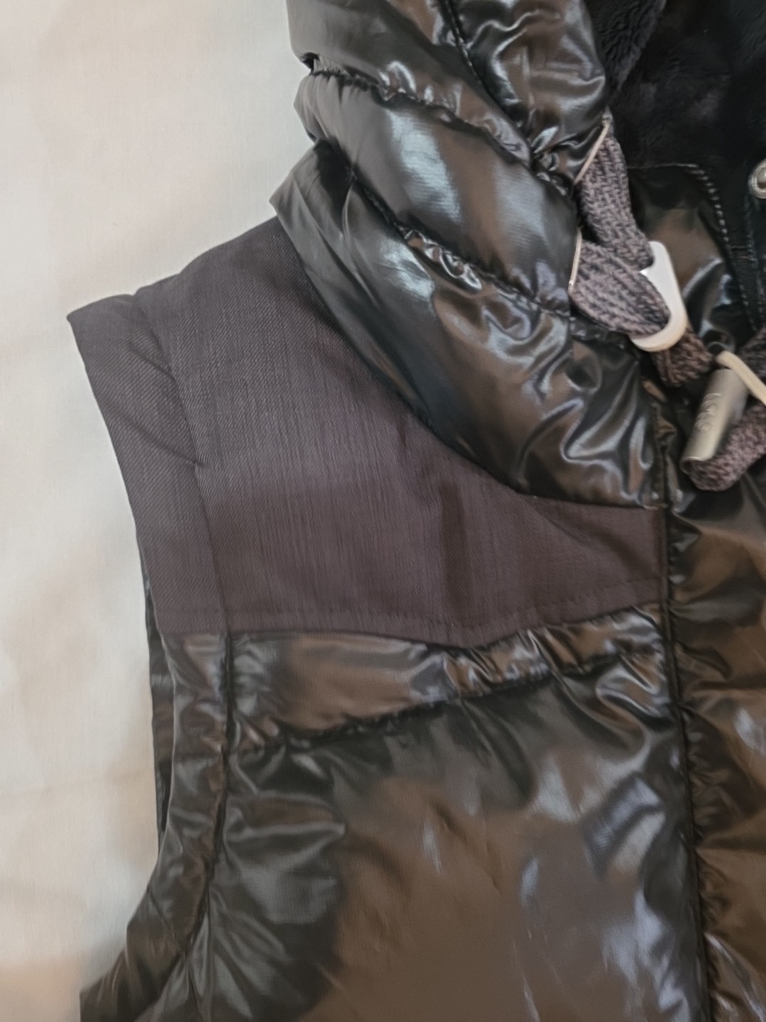 LOLE Hooded Vest Atelier Insulation Puffer Jacket NWT No Arms 