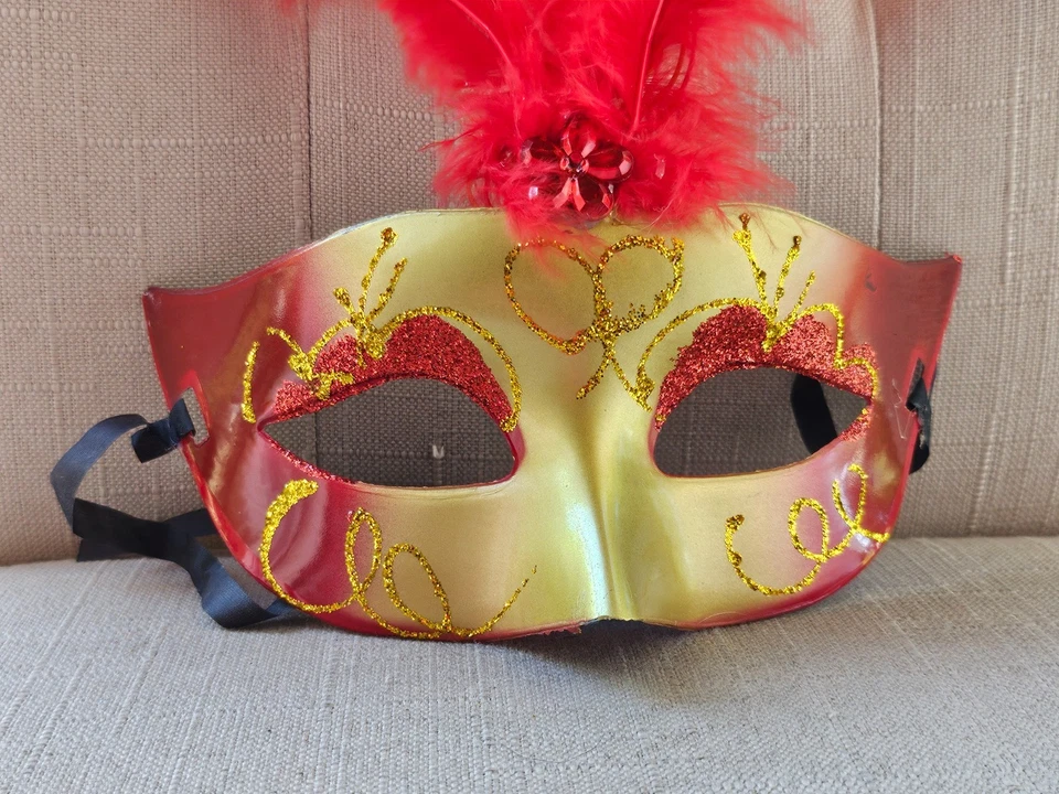Light Up Mask Red Feather Face Party Mask Halloween Masquerade Eye Mask Unbrand - Image 2 of 4