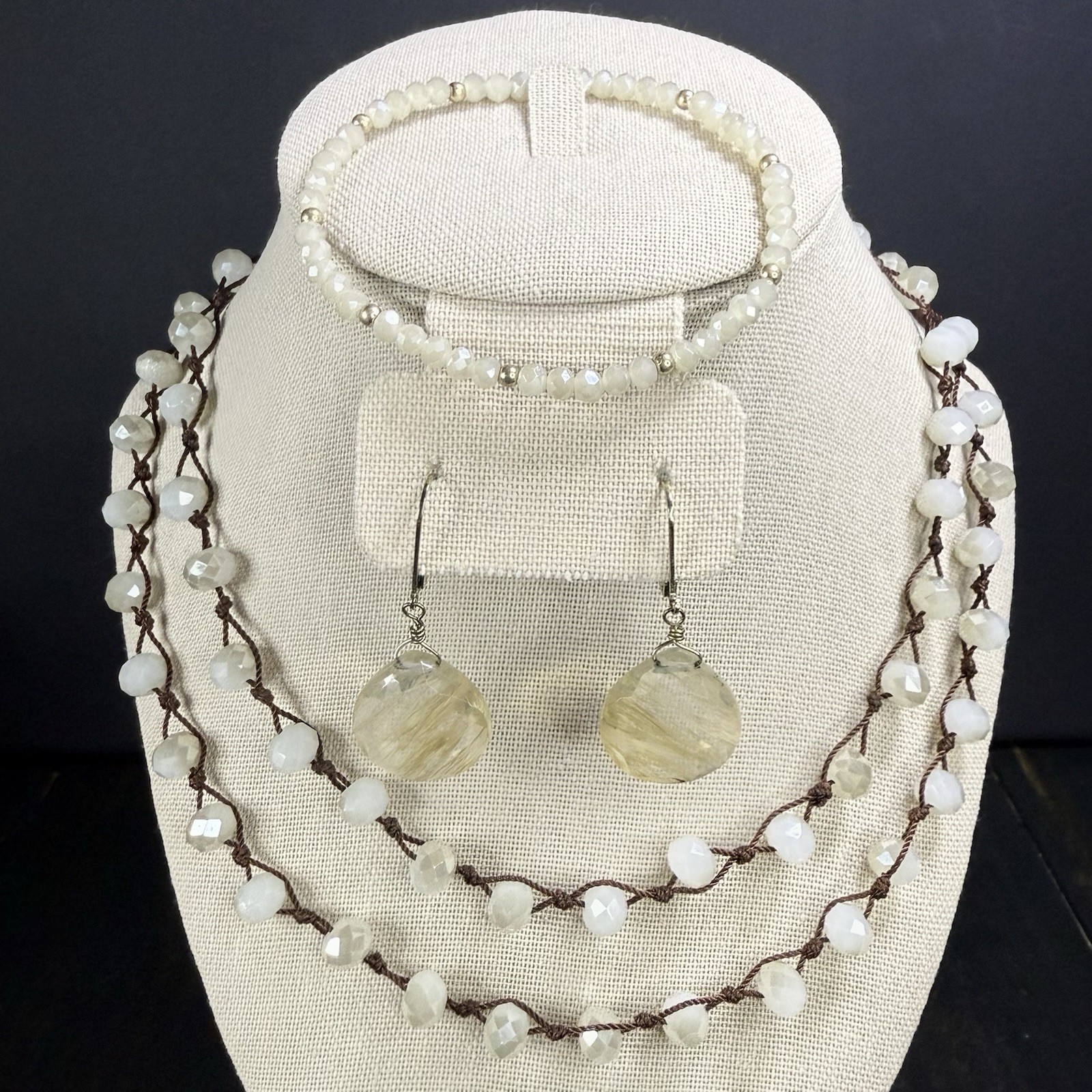 Glass Bead  Jewelry Set 34” Necklace Stretch Bracelet & Gold Tone Earrings