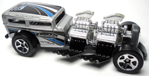 1996 HOT WHEELS WAY 2 FAST HERALDA SILVER 1:64 PRESSOFUSO 3 1/8" AUTO DA CORSA CON NERO - Foto 2 di 6