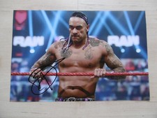 Damian Priest "wrestling" autograph signed 20x30 cm picture WWE