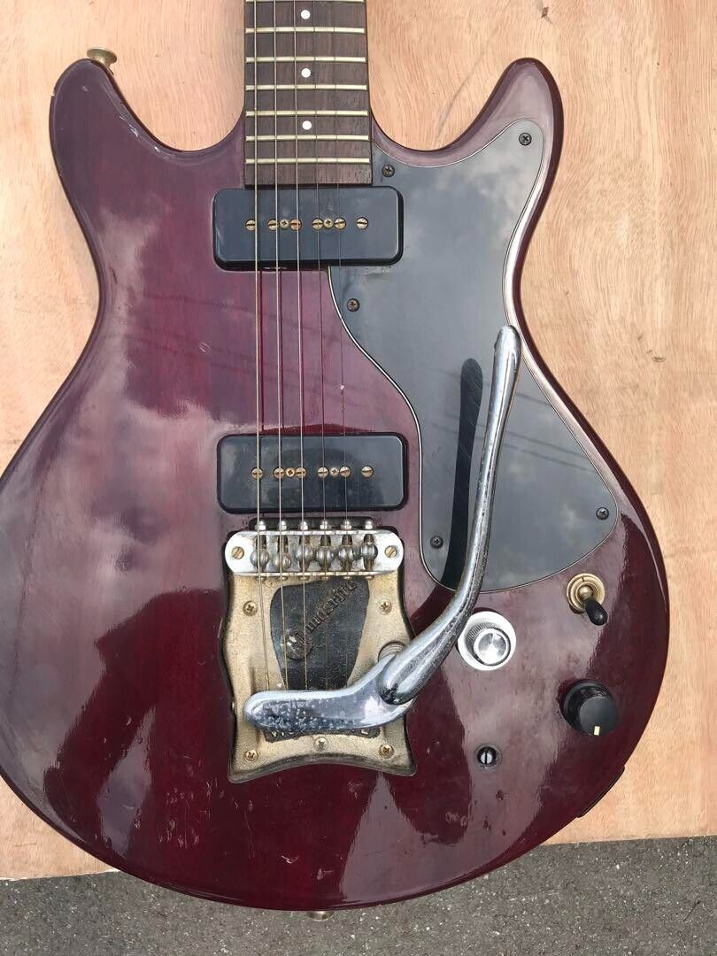 YAMAHA SG-RR STANDARD Electric Guitar Red Audio output YAMAHA SG-RR STANDARD Electric Guitar Red Audio output