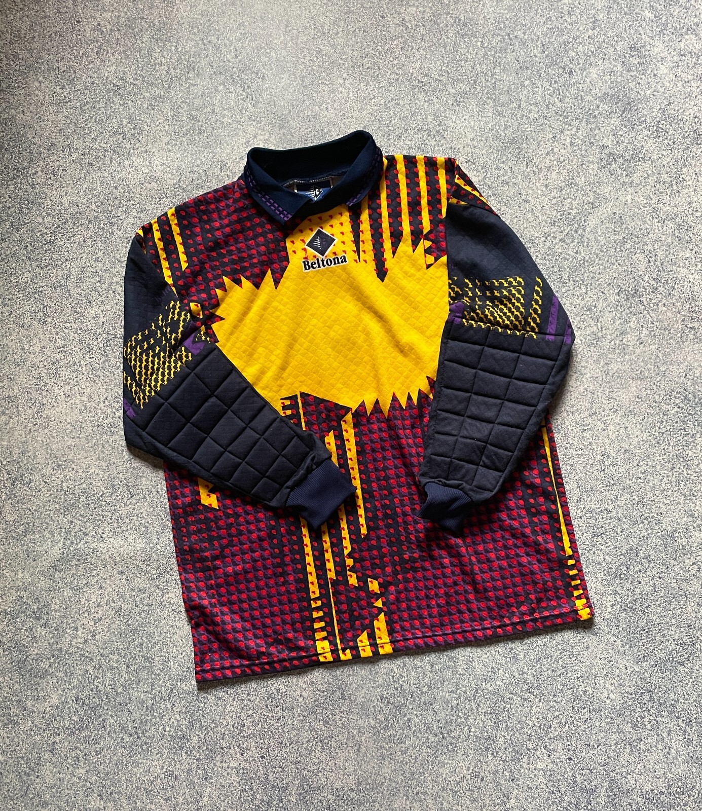 Vintage BELTONA 90s Template FOOTBALL SHIRT SOCCER JERSEY LONG SLEEVE Size L