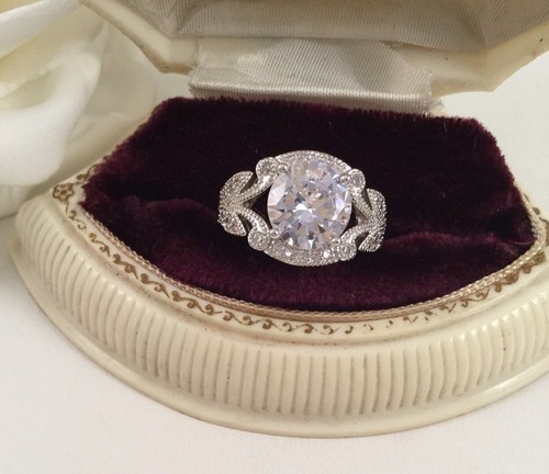 Vintage Jewellery Gold Ring White Sapphires Antique Deco Dress Jewelry 6 1/2 - Picture 2 of 10