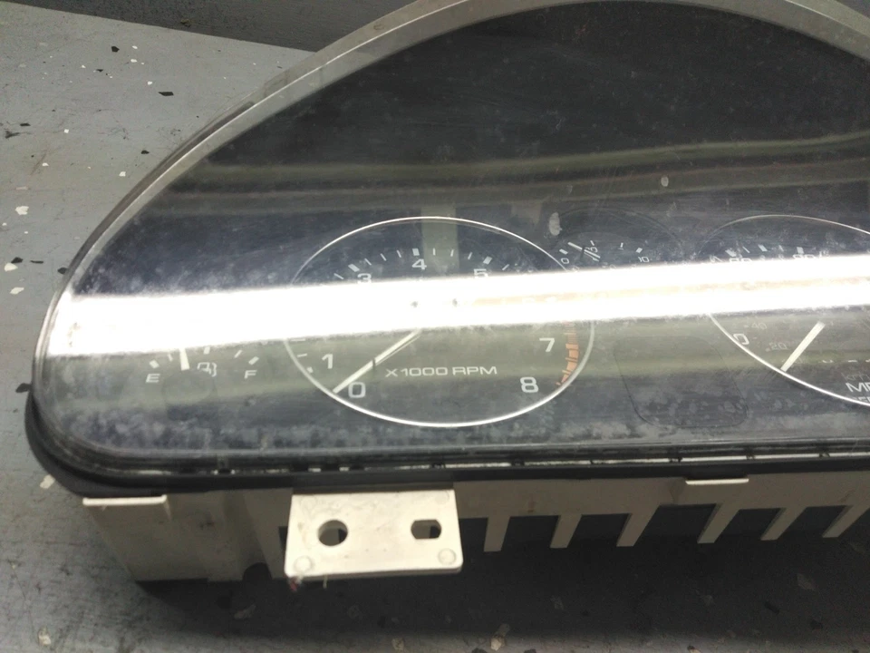 90-97 Mazda MX-5 Miata OEM Cuadro de instrumentos Cuadro Velocímetro Foto 4 de 4