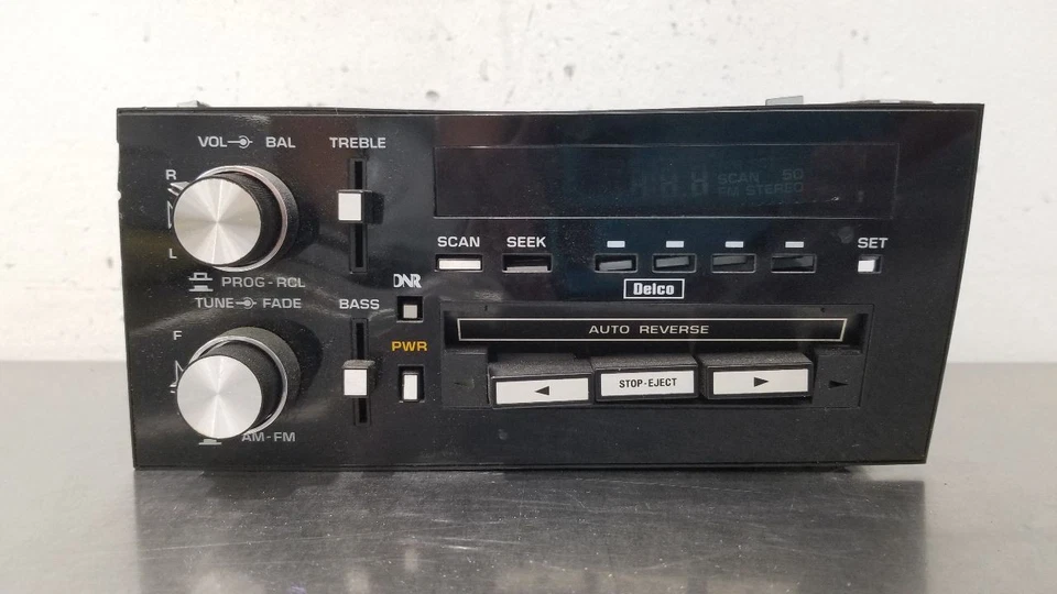 Buick Grand National 1987 solo piezas radio receptor unidad principal 16041264 Foto 3 de 4