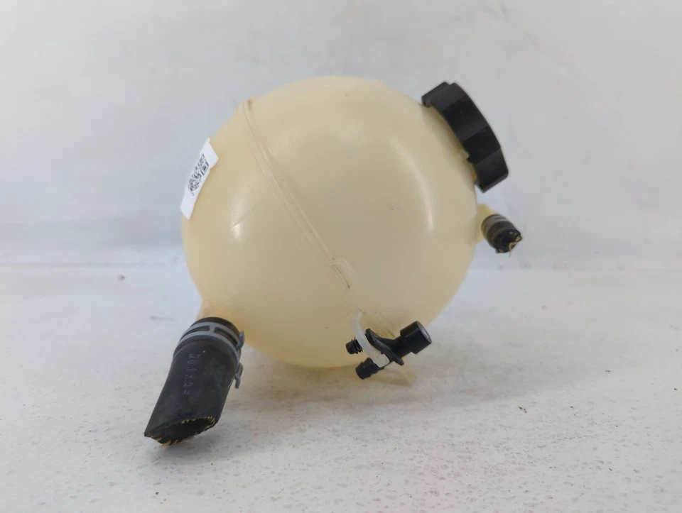 Chevrolet Malibu 2016 radiador refrigerante desbordamiento expansión tanque botella M748I Foto 2 de 4