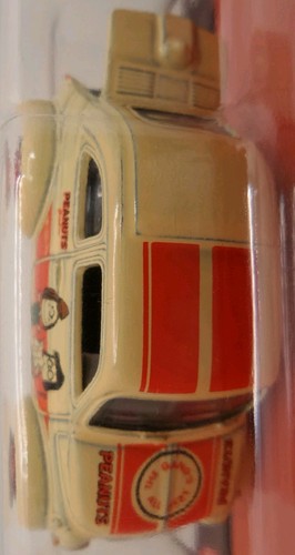 Hot Wheels Silver Series 60s Fiat 500D Modificado Peanuts 5/5 2025 JCB85-4B10 - Imagen 3 de 7