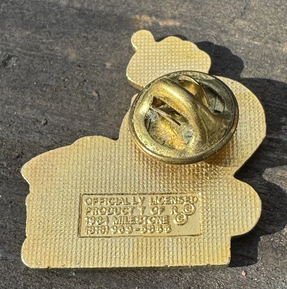 Vintage 1990 UNOCAL 76 Petroleum 101st Tournament of Roses Lapel Pin - Image 3 of 4