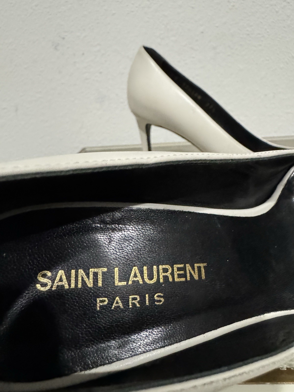 Saint Laurent bianco nero punta a cappuccio iconiche decolte tacco pelle donna 37 5 7 5