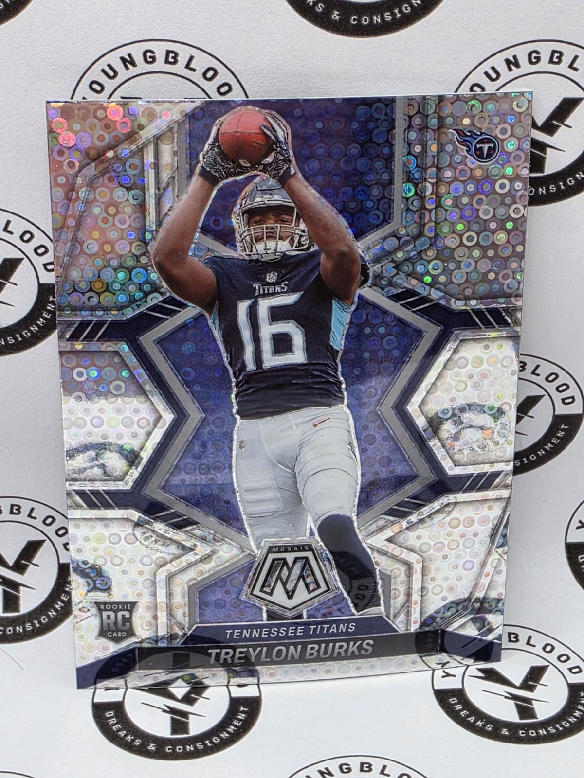 2022 Panini Mosaic No Huddle Disco Prizm Treylon Burks RC #315
