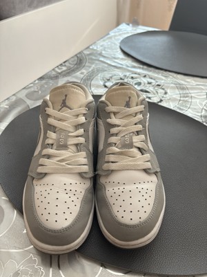 Jordan 1 Low Wolf Grey