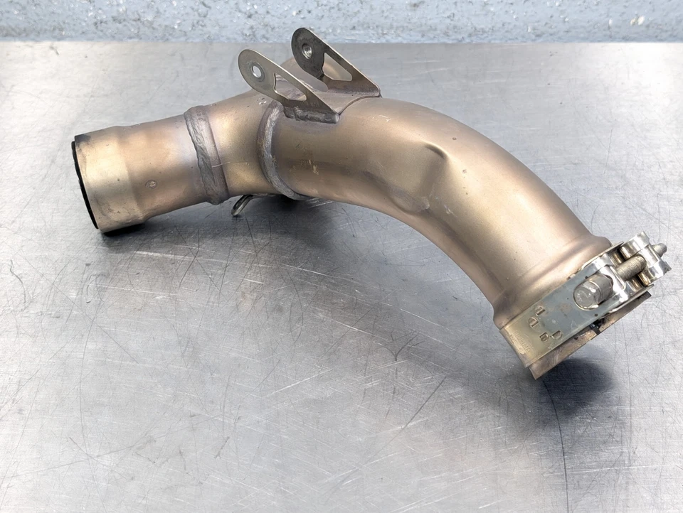 Ducati Hypermotard 950 2019 OEM tubo de enlace de escape central - 57211882A Foto 4 de 4