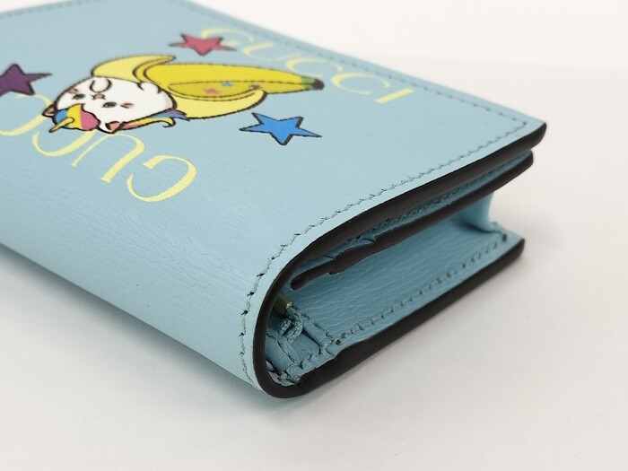 Gucci 二つ折り財布 レインボー刺繍 Gucci 二つ折り財布 レインボー刺繍 Gucci 二つ折り財布 レインボー