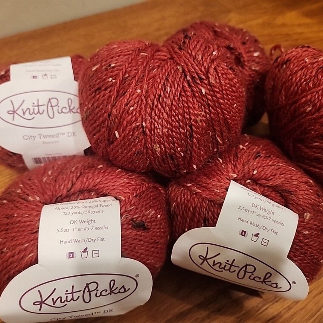 New Knit Picks City Tweed DK Yarn Merino/Alpaca 6 balls red w