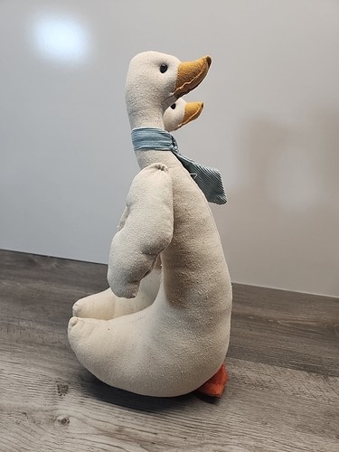Family Of 3 Geese Door Stopper Shelf Decoration - Picture 4 of 12