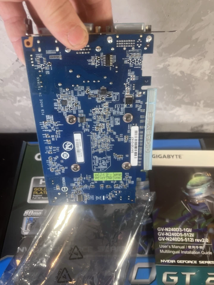 Gigabyte GT 240 Gddr5 PCI 2.0 x16 Video Card w/ Manual & Box- USA *Mint* - Image 3 of 4