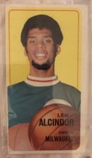1970 Topps Lew Alcindor Kareem Abdul-Jabbar #75 - Milwaukee Bucks – Vintage NBA